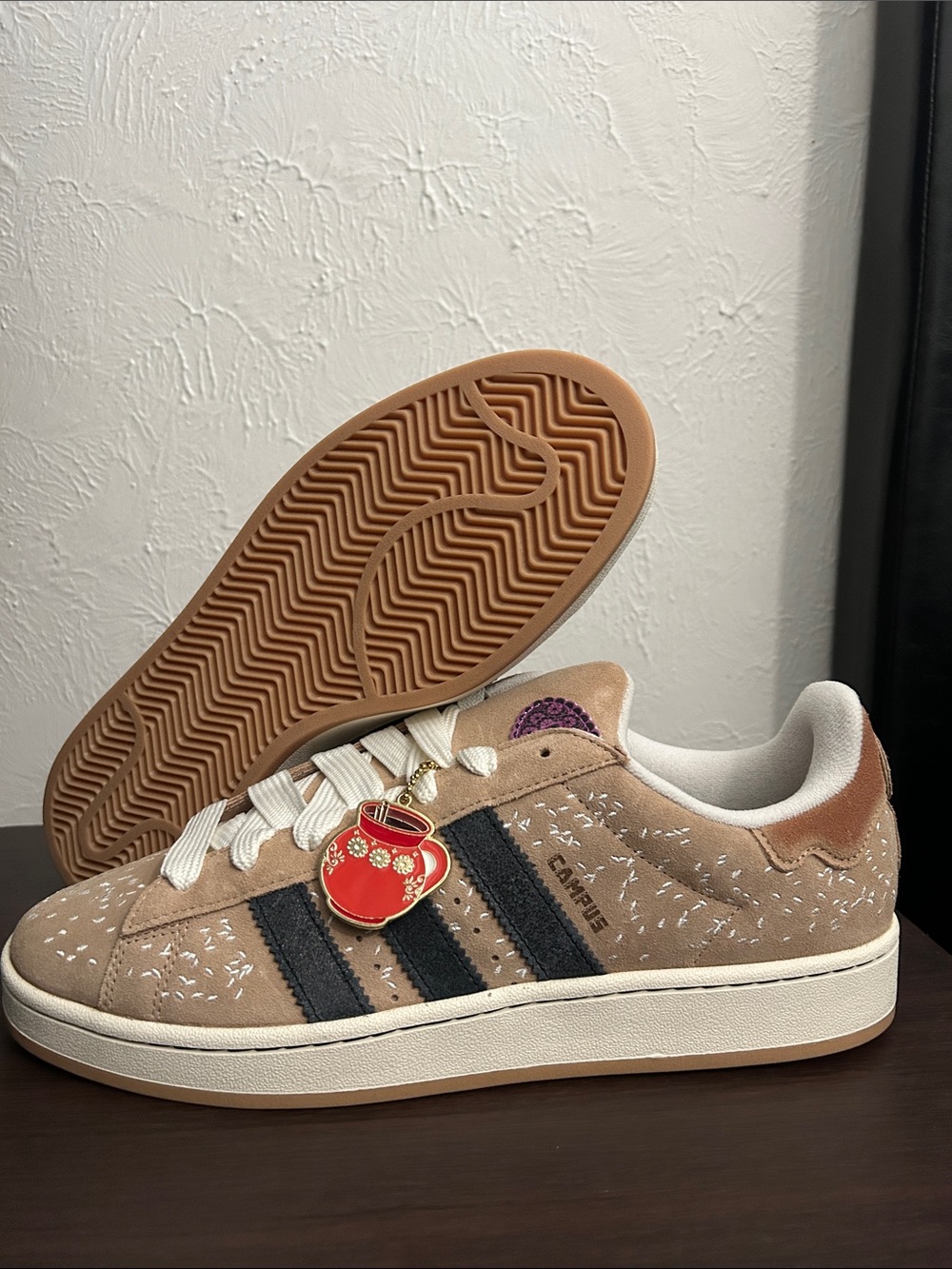 Adidas Campus 00s